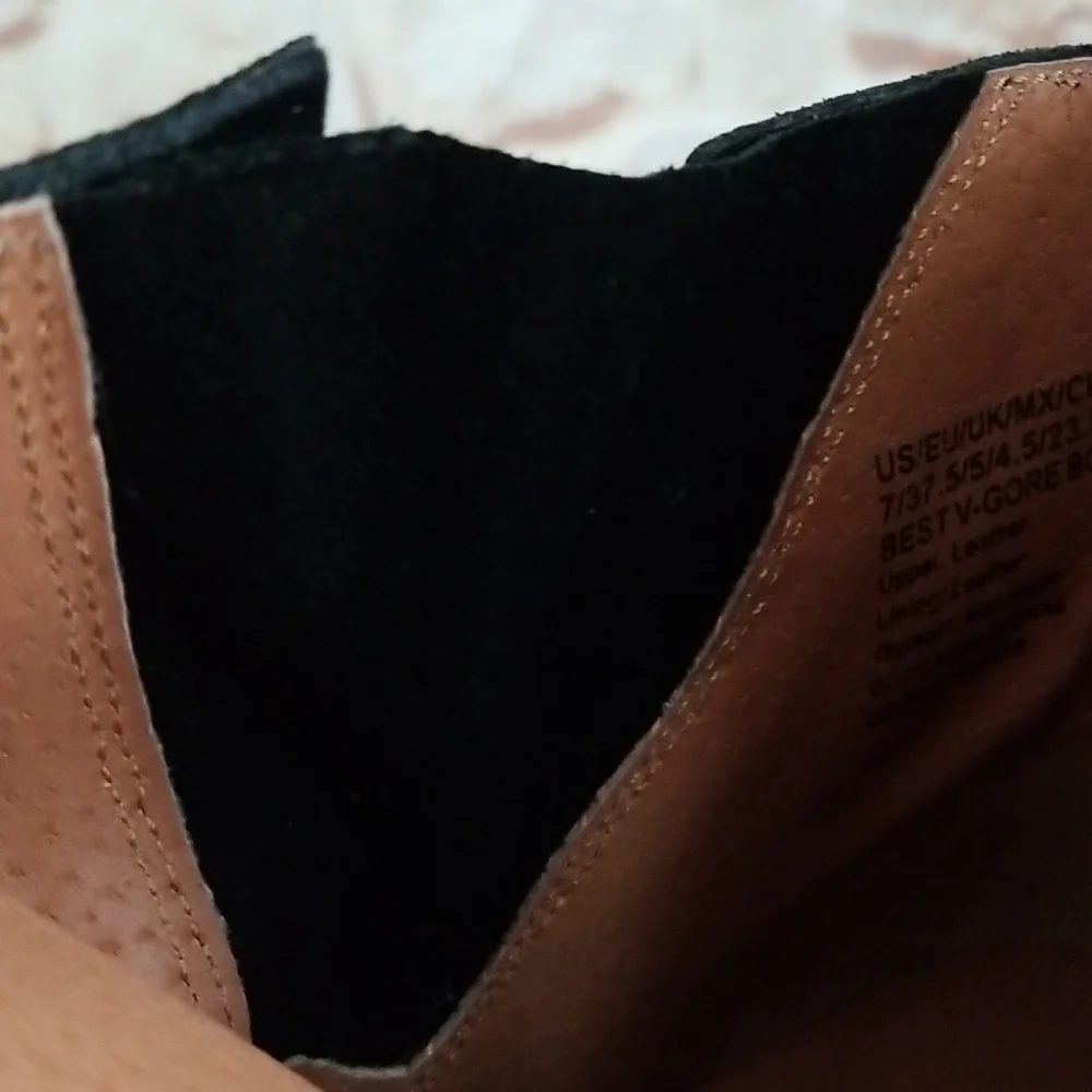 New gentle souls Best V-Gored Booties